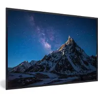 PosterMonkey Fotolijst incl. Poster - Sterrenhemel boven K2 berg - 90x60 cm - Posterlijst