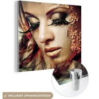 MuchoWow Glasschilderij 50x50 cm - Schilderij acrylglas - Vrouw - Goud - Wimpers - Foto op glas - Schilderijen