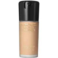 MAC Studio Radiance Serum-Powered Foundation 30 ml - NC38