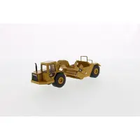 Diecast Masters Cat 611 Scraper - 1:64 - - 1-64 Series