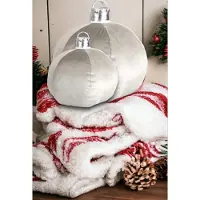 Unique living - Kerst Decoratie - Sierkussen - Kerstbal - Kerstkussen - Lichtgrijs - 2 Stuks