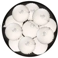 Krist+ kerstballen - 18x - wit relief - kunststof - gedecoreerd -6 cm - Kerstbal