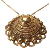Zeeuws Meisje -Giant 7 cm - luxe vergulde zeer grote Zeeuwse knop aan bolletjesketting verguld. Designerskwaliteit