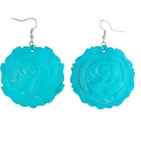 Behave Oorbel hanger 5cm lengte bewerkt met een bloemvormige schelp - roos