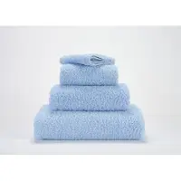 Abyss & Habidecor Handdoek Super Pile Powder Blue (55 x 100 cm)