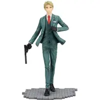 Furyu Spy × Family PVC-beeldje, 1/7 schaal, Loid Forger, 27 cm