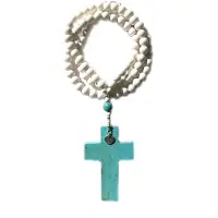 Heaven Eleven - dames ketting - ibiza - kralenketting wit hout met een groot turkoois stenen kruis -100cm
