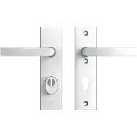 Axa Edge Plus veiligheidsbeslag achterdeur rechth. kortschild Blok kruk/kruk PC72 met kerntrekbeveiliging SKG3 - aluminium