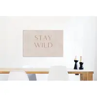 MuchoWow Wanddecoratie Metaal - Aluminium Schilderij Industrieel - Quotes - Tekst - Stay wild - 60x40 cm - Dibond - Foto op aluminium - Industriële muurdecoratie - Voor de woonkamer/slaapkamer