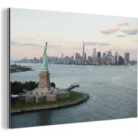 MuchoWow Wanddecoratie Metaal - Aluminium Schilderij Industrieel - New York - Vrijheidsbeeld - Amerika - 120x80 cm - Dibond - Foto op aluminium - Industriële muurdecoratie - Voor de woonkamer/slaapkamer