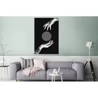 MuchoWow Wanddecoratie Metaal - Aluminium Schilderij Industrieel - Handen - Retro - cirkel - 120x180 cm - Dibond - Foto op aluminium - Industriële muurdecoratie - Voor de woonkamer/slaapkamer