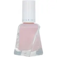 essie Gel Couture 484 matter of fiction - Enchanted 2018 - Roze Nagellak met Gellook