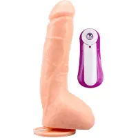 CHISA Realistische Vibrator met Zuignap - Mr Marcus 25 cm