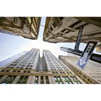 Dimex Fotobehang - Broadway Skyscraper 375x250cm - Vliesbehang