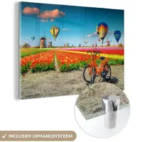 MuchoWow Glasschilderij 180x120 cm - Schilderij acrylglas - Luchtballon - Oranje - Tulpen - Foto op glas - Schilderijen