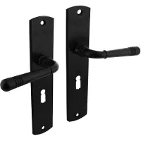 Intersteel Deurkruk Helena op langschild sleutelgat 56mm - mat zwart