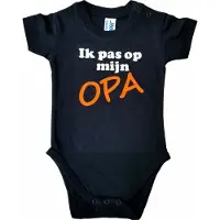 JHK Zwarte romper met "Ik pas op mijn opa" - 3 maanden - grootvader, babyshower, zwanger, cadeautje, kraamcadeau, grappig, geschenk, baby, tekst