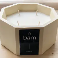 Bam Vanille geurkaars met 4 wieken in een lichtgeel handmade potje - 75 branduren (545g) - cadeautip - geschenk - vegan