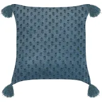 Beliani Decoratieve kussens, Sierkussen Bloemenpatroon Fluweelstof Donkerblauw met kwastjes 45 x 45 cm Set van 2 RIBES (45 x 45 cm)