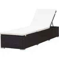 vidaXL Ligbed met crèmewit kussen poly rattan bruin