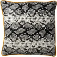 Dutch decor - ROAN - Sierkussen 45x45 cm - slangenprint - Charcoal Gray - antraciet