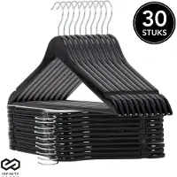 Infinity Goods 30 Houten Kledinghangers Zwart - Kleerhanger - Inkeping en Broeklat - Metalen Haak - Volwassenen - 30 Stuks - Zwart