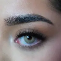 Dezzy's Oxycon -1.00 - Realistische Kleurlenzen - Bruin - Jaarlenzen - Kleurlenzen op sterkte en zonder sterkte - Dekkende/zachte lenzen - Comfortabel voor dagelijks gebruik - Halloween - Cosplay - Party