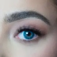 Dezzy's Dopamine -1.75 - Realistische Kleurlenzen - Blauw - Jaarlenzen - Kleurlenzen op sterkte en zonder sterkte - Dekkende/zachte lenzen - Comfortabel voor dagelijks gebruik - Halloween - Cosplay - Party