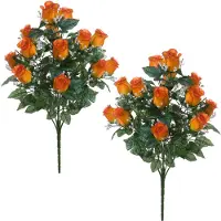 Louis Maes Kunstbloemen boeket rozen/gipskruid - 2x - oranje - H56 cm - Bloemstuk - Bladgroen - Kunstbloemen