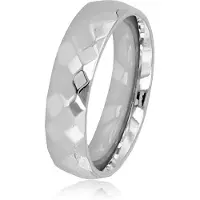 My Bendel - Facet Geslepen Ring Zilverkleurig 5mm - Facetgeslepen Zilverkleurige Ring - 5 Mm Breed - Eigentijdse Elegantie - met Luxe Cadeauverpakking | Sieraden Voor Dames | Maat 18.00 Mm / Maat 57