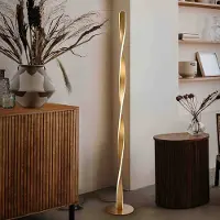 Schuller Valencia LED-vloerlamp Twist, messing / goud, Woon-/ Eetkamer, Aluminium, LED vloerlamp