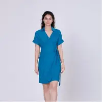 Smart & Joy Wikkel minimalistische kleding en Italiaanse kraag