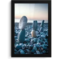 PosterMonkey Poster in lijst - Fotolijst 20x30 cm - Posters - Zen stenen - Zonsondergang - Zee - Posterlijst zwart - Wanddecoratie badkamer - Muurdecoratie WC - Decoratieve accessoires - Toilet muur decoratie