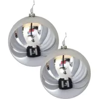 Gerimport Grote decoratie kerstballen - 2x - zilver - 20 cm - kunststof - glimmend - kerstversiering