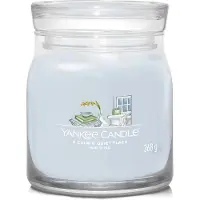 Yankee candle - A Calm & Quiet Place Medium Geurkaars - 50 branduren - 2 lonten