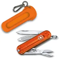 Victorinox Classic SD Zakmes met Mango Tango Siliconen Hoes Fire Opal