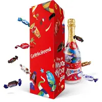Celebrations Fles in Giftbox met tekst "Gefeliciteerd" - 312 Gram smaken mix - Chocolade - Champagnefles