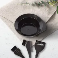 Discountershop Haarverfset 4-delig - 3 Kwasten & 1 Verfbakje - Geschikt voor Alle Haartypes - Zwart - Verf Set voor Lang & Kort Haar - Krullend & Steil Haar - Professioneel & Thuisgebruik