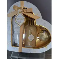 Accentra geschenk set vrouwen verjaardag - vriendin - leuk geschenk - kado - kerst geschenk vanille - body lotion - douche gel - badfizzer -hartje