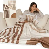Cosas Plaid - Deken met flexibele Voetenzak - Fleece - Sherpa - Bruin - Crème - Print - 180 x 130 cm
