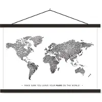 MuchoWow Wereldkaart vingerafdruk zwart wit met tekst schoolplaat platte latten zwart 150x100 cm - Foto print op textielposter (wanddecoratie woonkamer/slaapkamer)