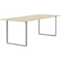 Muuto 70/70 eettafel 225x90 cm Solid oak-Grey