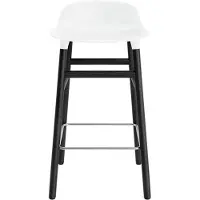 Normann Copenhagen Barstoel Form Black Oak 65 cm White