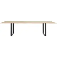 Muuto 70/70 eettafel 295x108 cm Sollid oak-Black
