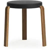 Normann Copenhagen Tap Kruk black, walnoothouten poten