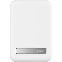 Belkin BoostCharge Pro Draadloze 8000mAh Powerbank met Qi2, MagSafe-Compatibele, Uitklapbare Standaard - Wit