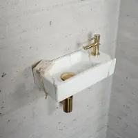 Wiesbaden Fonteinset carrara marmerlook color messing goud