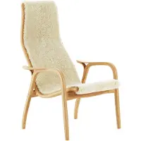 Swedese Lamino fauteuil en voetenbankje geolied eiken/schapenvacht Moonlight (beige)
