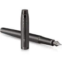 Parker IM Monochrome vulpen | blauwe inkt | gunmetal afwerking en details | fijne punt | geschenkverpakking