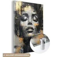 MuchoWow Glasschilderij 120x160 cm - Schilderij acrylglas - Vrouw - Kunst - Goud - Abstract - Glamour - Foto op glas - Muurdecoratie woonkamer - Wanddecoratie slaapkamer - Schilderijen
